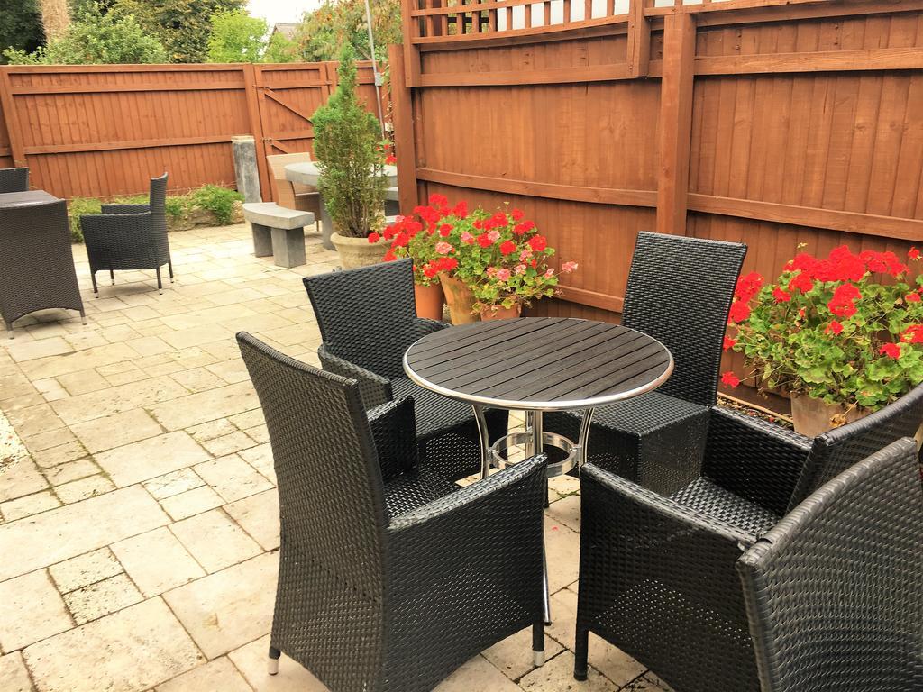 The Highworth Hotel Swindon Ngoại thất bức ảnh