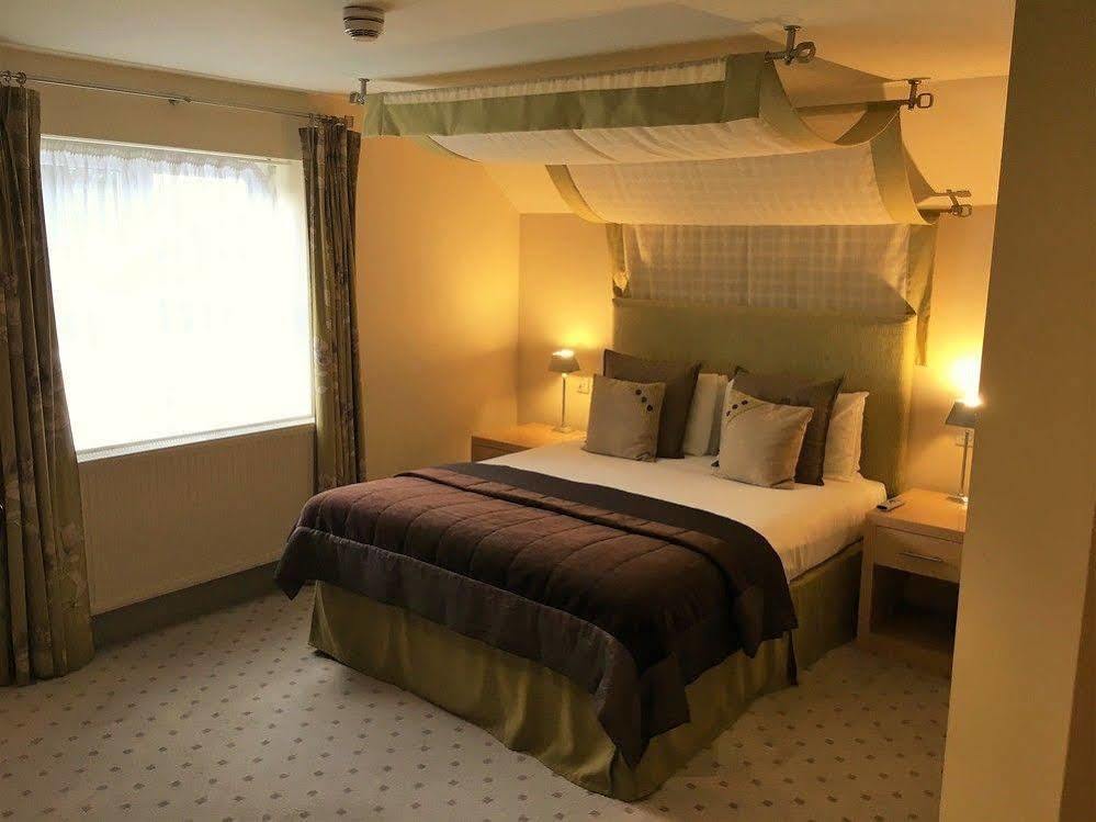 The Highworth Hotel Swindon Ngoại thất bức ảnh