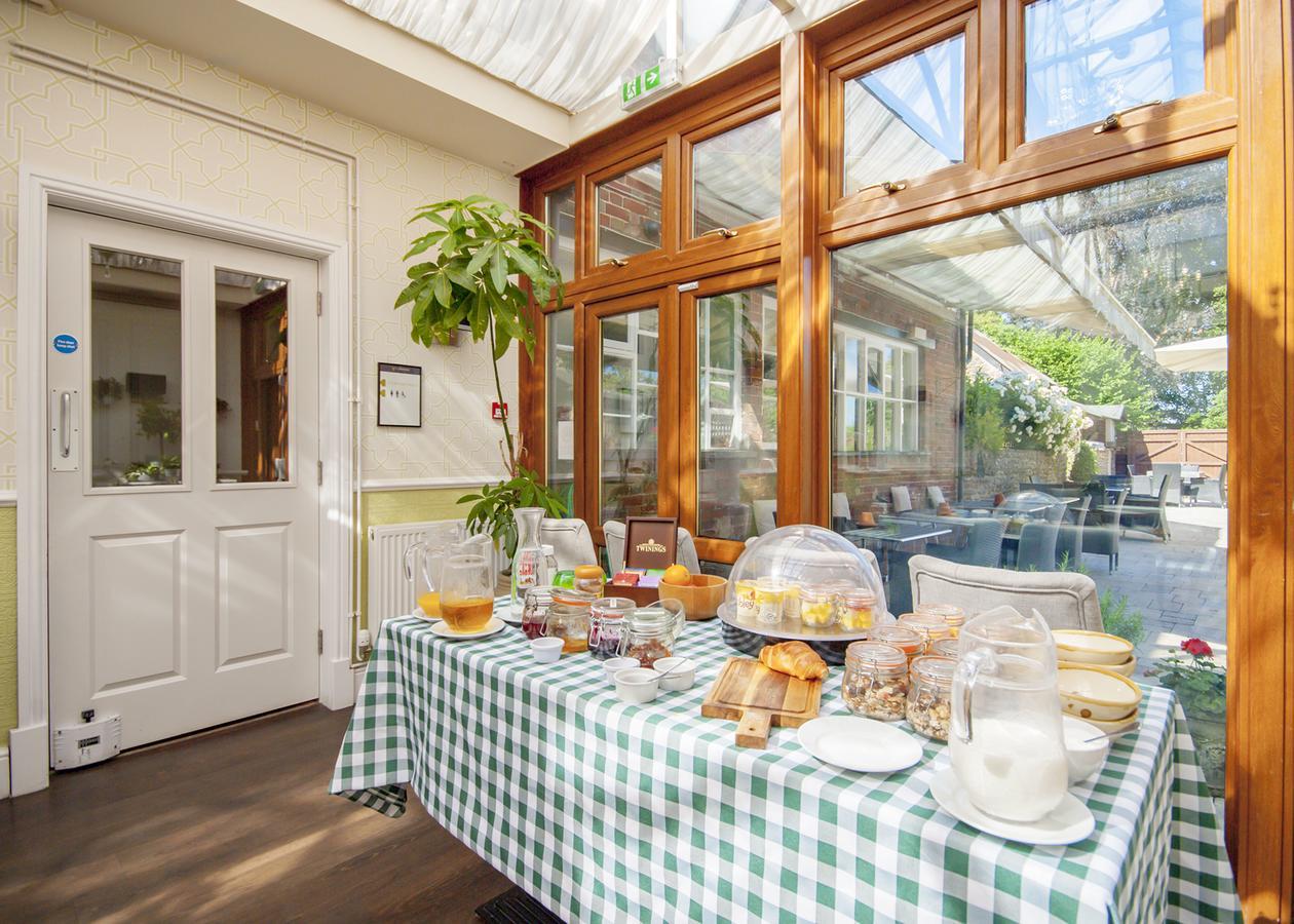 The Highworth Hotel Swindon Ngoại thất bức ảnh