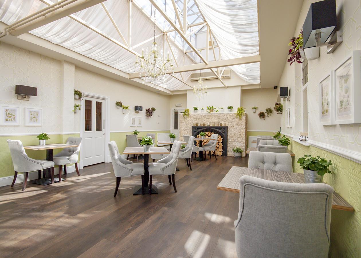 The Highworth Hotel Swindon Ngoại thất bức ảnh