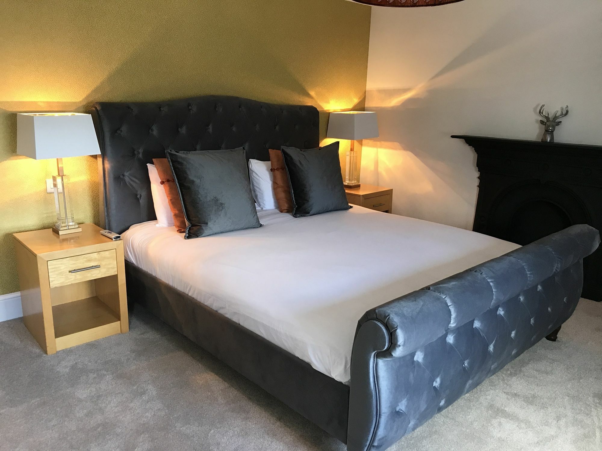 The Highworth Hotel Swindon Ngoại thất bức ảnh